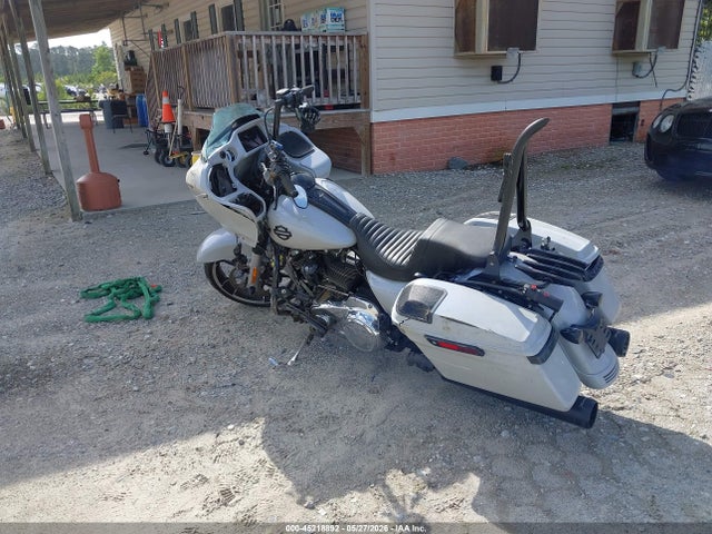 Harley-Davidson FLTRX 2023 1HD1KHC19PB602023 Image 3
