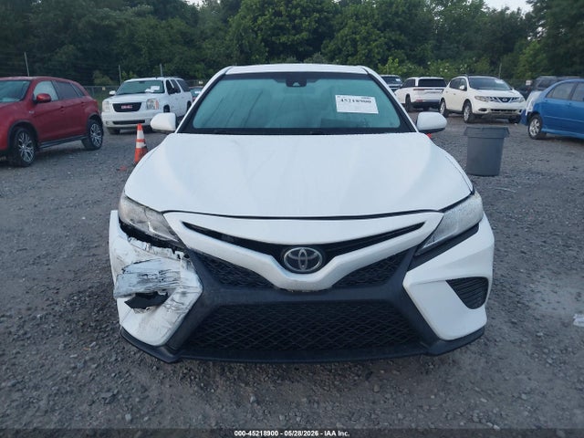 4T1B11HK9JU656625 Toyota CAMRY SE