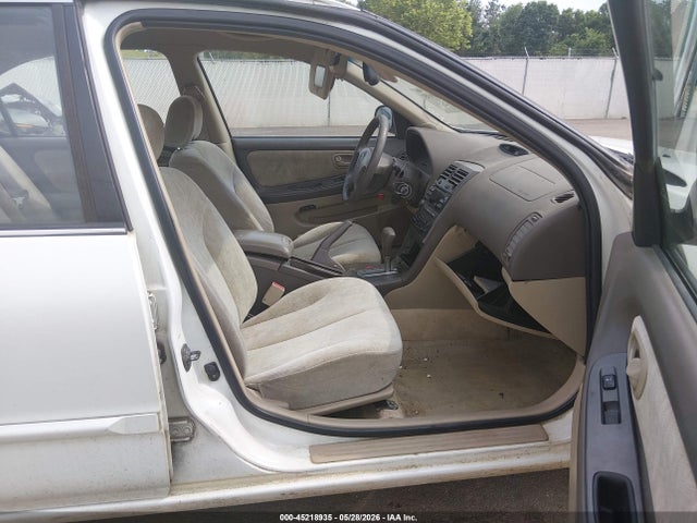 2001 Nissan Maxima მანქანა იყიდება აუქციონზე, vin: JN1CA31051T824527, აუქციონის ნომერი: 45218935