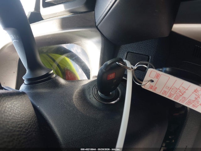 Aukcja sprzedaży 2018 Toyota Rav4 Le, vin: JTMZFREV6JJ176013, numer aukcji: 45218944