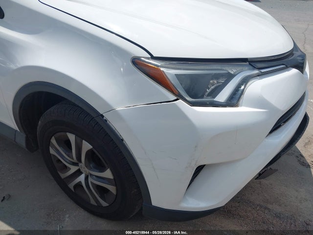 Aukcja sprzedaży 2018 Toyota Rav4 Le, vin: JTMZFREV6JJ176013, numer aukcji: 45218944