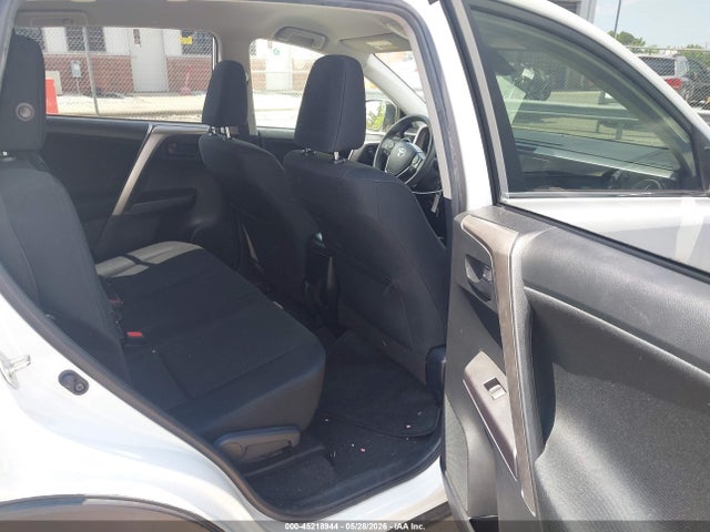 Aukcja sprzedaży 2018 Toyota Rav4 Le, vin: JTMZFREV6JJ176013, numer aukcji: 45218944