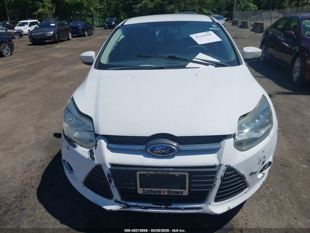 Продажа на аукционе авто 2014 Ford Focus Se, vin: 1FADP3F24EL403773, номер лота: 45218988