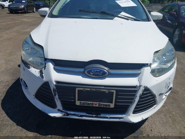 Продажа на аукционе авто 2014 Ford Focus Se, vin: 1FADP3F24EL403773, номер лота: 45218988