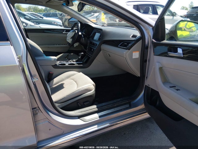 Aukcja sprzedaży 2017 Hyundai Sonata Hybrid Limited, vin: KMHE34L16HA054882, numer aukcji: 45219039