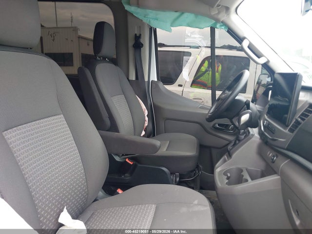 45219051 :رقم المزاد ، 1FBAX2CG2NKA79398 vin ، 2022 Ford Transit-350 Passenger Van Xlt مزاد بيع