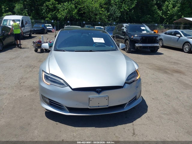 Tesla Model S 100d/60d/75d/90d/p100d 2017 5YJSA1E22HF183744 Image 11