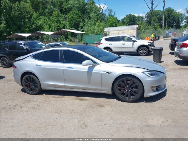 Tesla Model S 100d/60d/75d/90d/p100d 2017 5YJSA1E22HF183744 Image 12