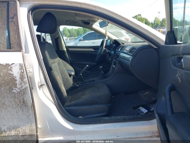 2012 Volkswagen Passat 2.5l S მანქანა იყიდება აუქციონზე, vin: 1VWAP7A39CC004212, აუქციონის ნომერი: 45219080
