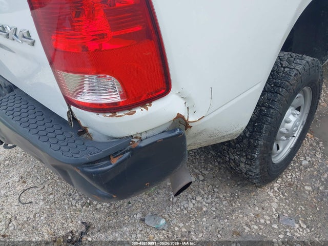Продаж на аукціоні авто 2018 Ram 2500 Tradesman  4x4 8' Box, vin: 3C6UR5HJ4JG287915, номер лоту: 45219091