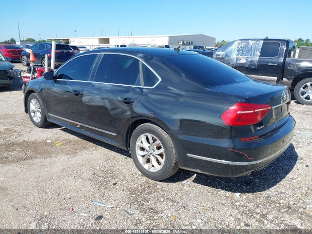 2016 Volkswagen Passat 1.8t S მანქანა იყიდება აუქციონზე, vin: 1VWAT7A38GC050471, აუქციონის ნომერი: 45219107