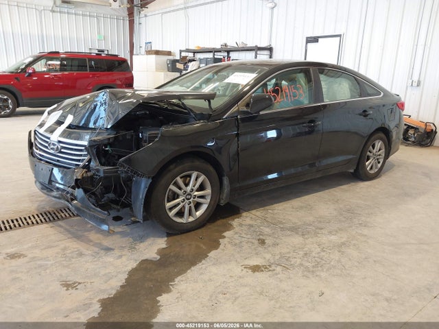 Hyundai SONATA SE 2015 5NPE24AF7FH219141 Image 2