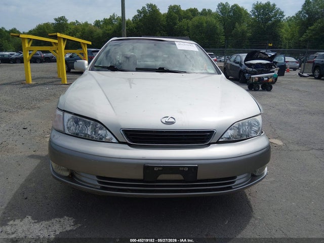 45219182 :رقم المزاد ، JT8BF28G5X5059142 vin ، 1999 Lexus Es 300 مزاد بيع