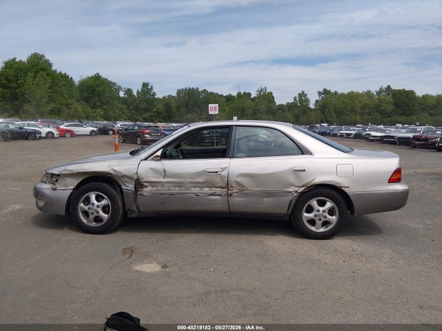 45219182 :رقم المزاد ، JT8BF28G5X5059142 vin ، 1999 Lexus Es 300 مزاد بيع