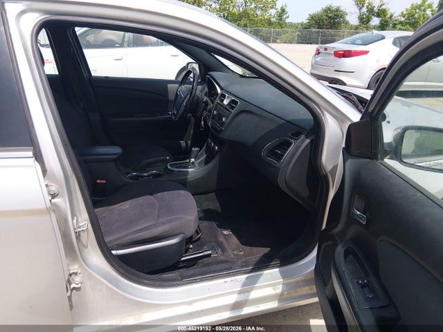 Auction sale of the 2012 Chrysler 200 Touring, vin: 1C3CCBBB2CN330877, lot number: 45219192