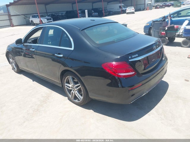 Продаж на аукціоні авто 2018 Mercedes-benz E 300, vin: WDDZF4JB2JA308723, номер лоту: 45219193
