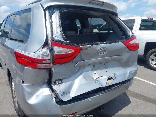 45219217 :رقم المزاد ، 5TDYK3DC8FS644497 vin ، 2015 Toyota Sienna Xle 8 Passenger مزاد بيع