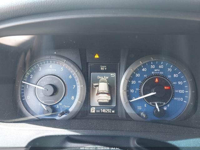 45219217 :رقم المزاد ، 5TDYK3DC8FS644497 vin ، 2015 Toyota Sienna Xle 8 Passenger مزاد بيع
