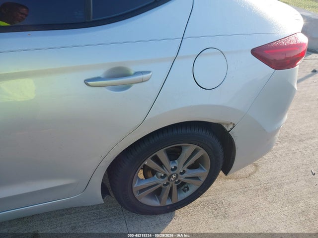 5NPD84LF6JH331171 Hyundai ELANTRA SEL
