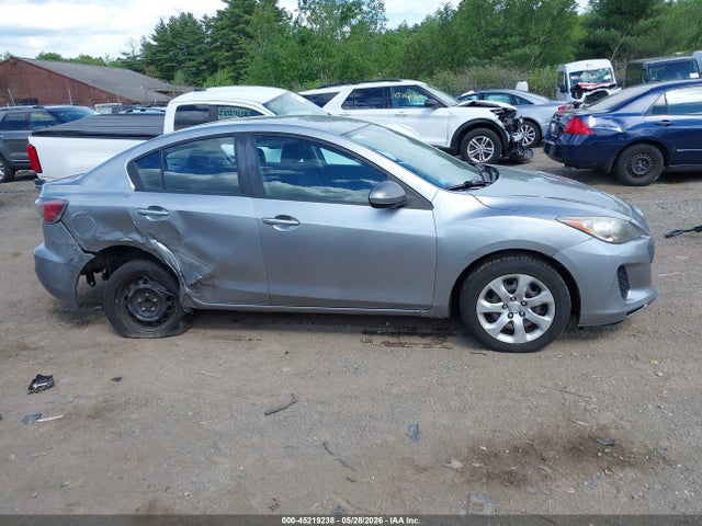 45219238 :رقم المزاد ، JM1BL1TG9D1848893 vin ، 2013 Mazda Mazda3 I Sv مزاد بيع