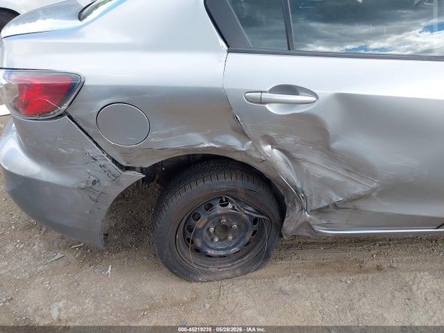 45219238 :رقم المزاد ، JM1BL1TG9D1848893 vin ، 2013 Mazda Mazda3 I Sv مزاد بيع