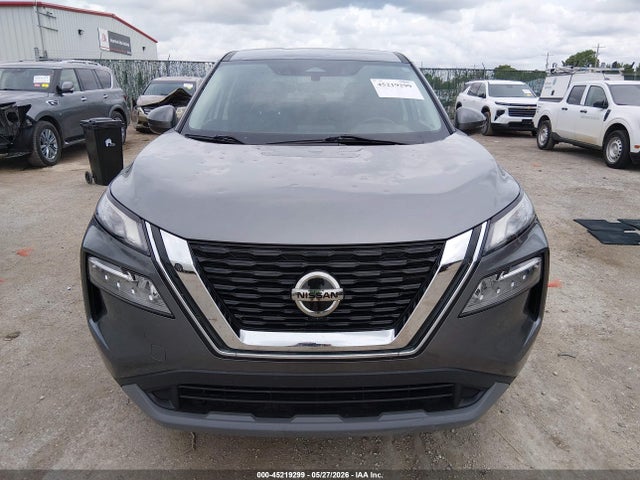 5N1AT3BA7MC840943 Nissan Rogue Sv Fwd