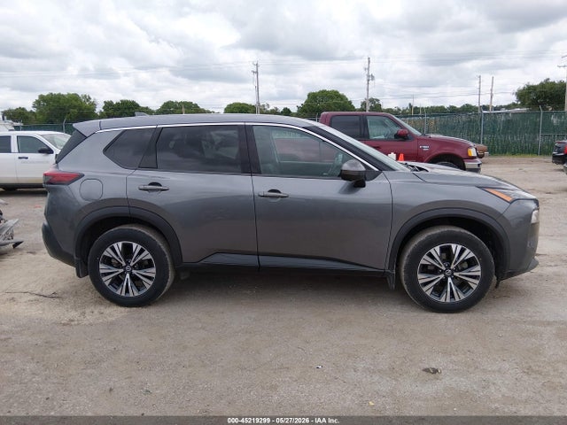 5N1AT3BA7MC840943 Nissan Rogue Sv Fwd