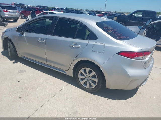 Toyota COROLLA LE 2022 JTDEPMAE5NJ210095 Image 3
