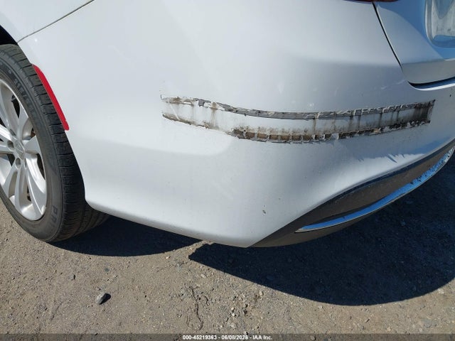 Chrysler 200 Limited Platinum 2017 1C3CCCAB3HN502915 Image 20