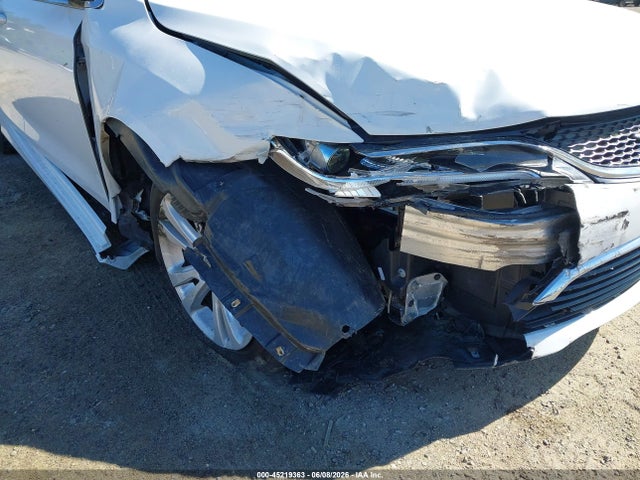 Chrysler 200 Limited Platinum 2017 1C3CCCAB3HN502915 Image 6