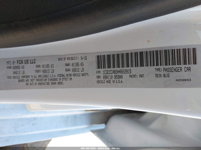Chrysler 200 Limited Platinum 2017 1C3CCCAB3HN502915 Image 9