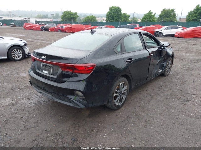Продажа на аукционе авто 2023 Kia Forte Lxs, vin: 3KPF24ADXPE694405, номер лота: 45219373