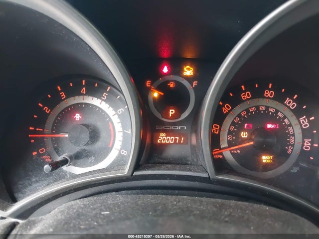 45219397 :رقم المزاد ، JTKJF5C71B3016193 vin ، 2011 Scion Tc مزاد بيع