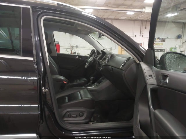45219428 :رقم المزاد ، WVGAV7AX4GW551237 vin ، 2016 Volkswagen Tiguan Sel مزاد بيع