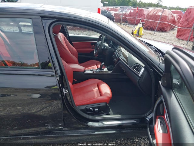 45219461 :رقم المزاد ، WBA8B3G50JNV00984 vin ، 2018 Bmw 340i مزاد بيع