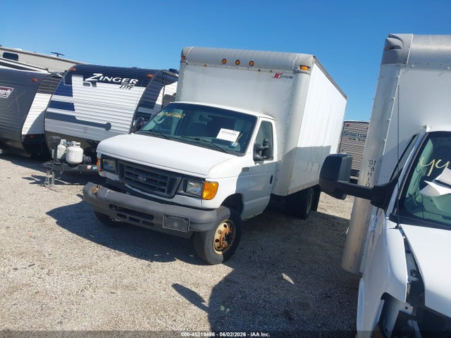 45219466 :رقم المزاد ، 1FDWE35L05HA78203 vin ، 2005 Ford E-350 Cutaway Standard مزاد بيع