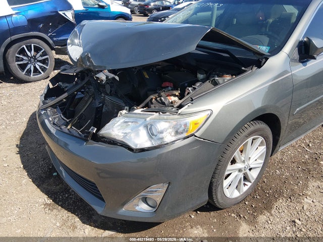 45219493 :رقم المزاد ، 4T4BF1FK7ER415467 vin ، 2014 Toyota Camry Xle مزاد بيع