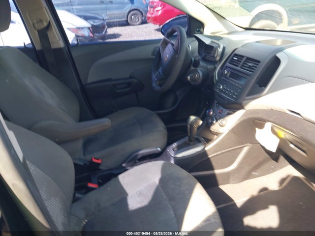 45219494 :رقم المزاد ، 1G1JA5SH0G4162207 vin ، 2016 Chevrolet Sonic Ls Auto مزاد بيع
