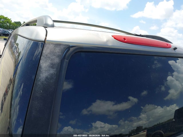 Продаж на аукціоні авто 2005 Toyota Sequoia Sr5 V8, vin: 5TDZT34A55S243438, номер лоту: 45219503