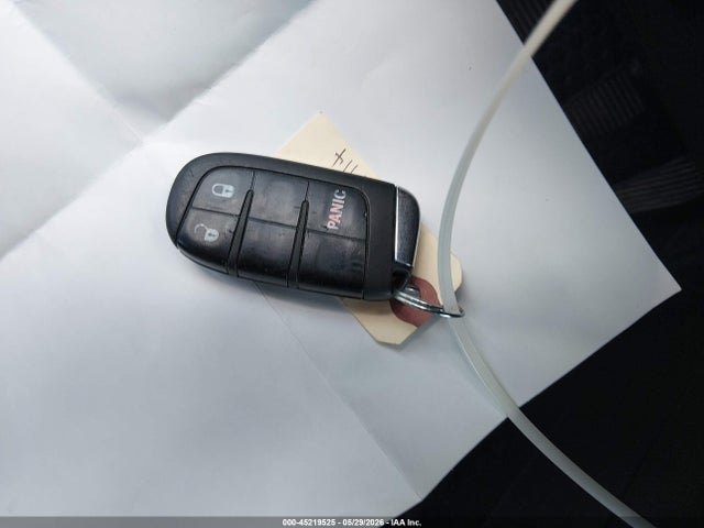45219525 :رقم المزاد ، ZACCJBBH7HPF93421 vin ، 2017 Jeep Renegade Latitude 4x4 مزاد بيع