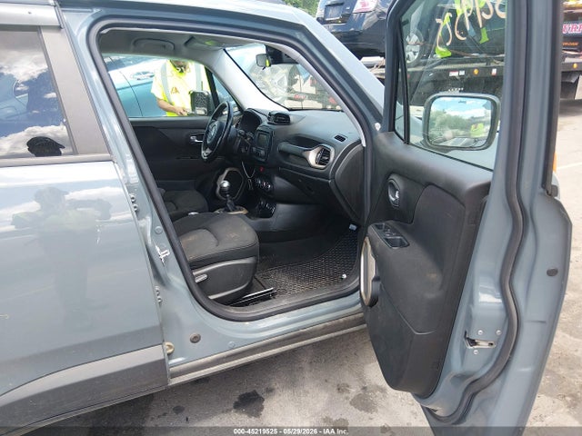 45219525 :رقم المزاد ، ZACCJBBH7HPF93421 vin ، 2017 Jeep Renegade Latitude 4x4 مزاد بيع
