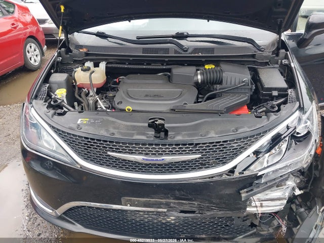 Продаж на аукціоні авто 2020 Chrysler Pacifica Touring L, vin: 2C4RC1BG3LR176632, номер лоту: 45219533