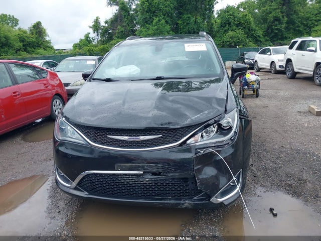 Продаж на аукціоні авто 2020 Chrysler Pacifica Touring L, vin: 2C4RC1BG3LR176632, номер лоту: 45219533