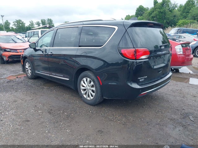 Продаж на аукціоні авто 2020 Chrysler Pacifica Touring L, vin: 2C4RC1BG3LR176632, номер лоту: 45219533