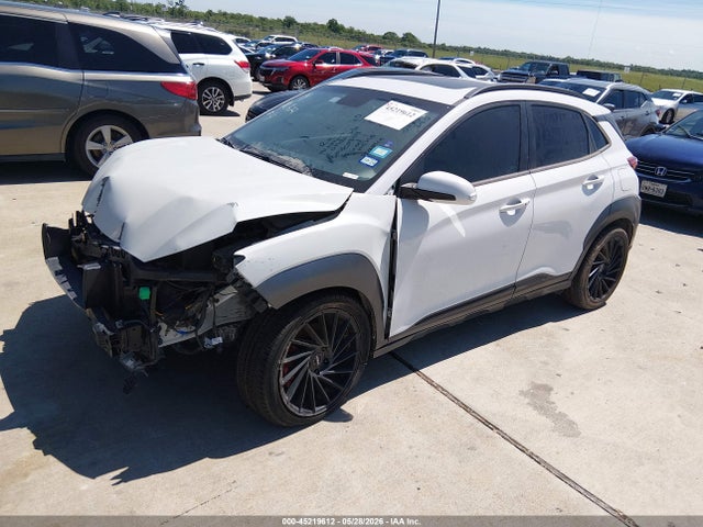 Hyundai Kona Limited 2018 KM8K33A55JU098881 Image 2