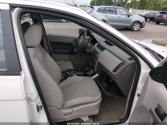 45219671 :رقم المزاد ، 1FAHP34N89W200954 vin ، 2009 Ford Focus S مزاد بيع