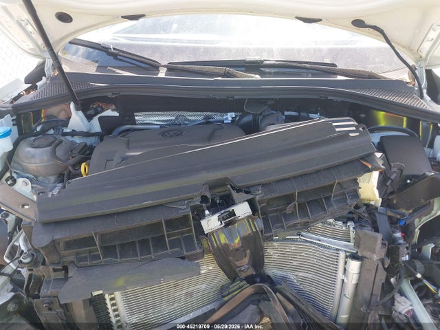 3VVAB7AX9RM218727 Volkswagen Tiguan 2.0t Wolfsburg Edition