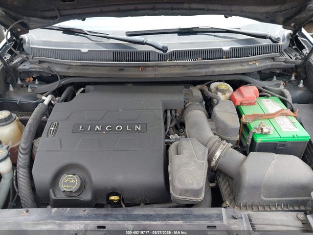 2LMHJ5NK7KBL03849 Lincoln Mkt Livery