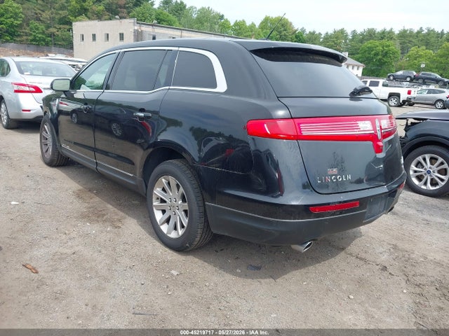 2LMHJ5NK7KBL03849 Lincoln Mkt Livery