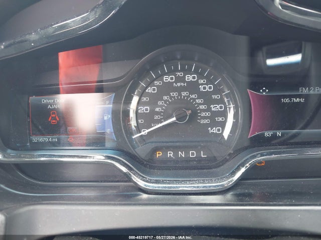 2LMHJ5NK7KBL03849 Lincoln Mkt Livery